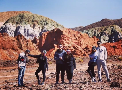 Groups of friends in the Rainbow Valley
